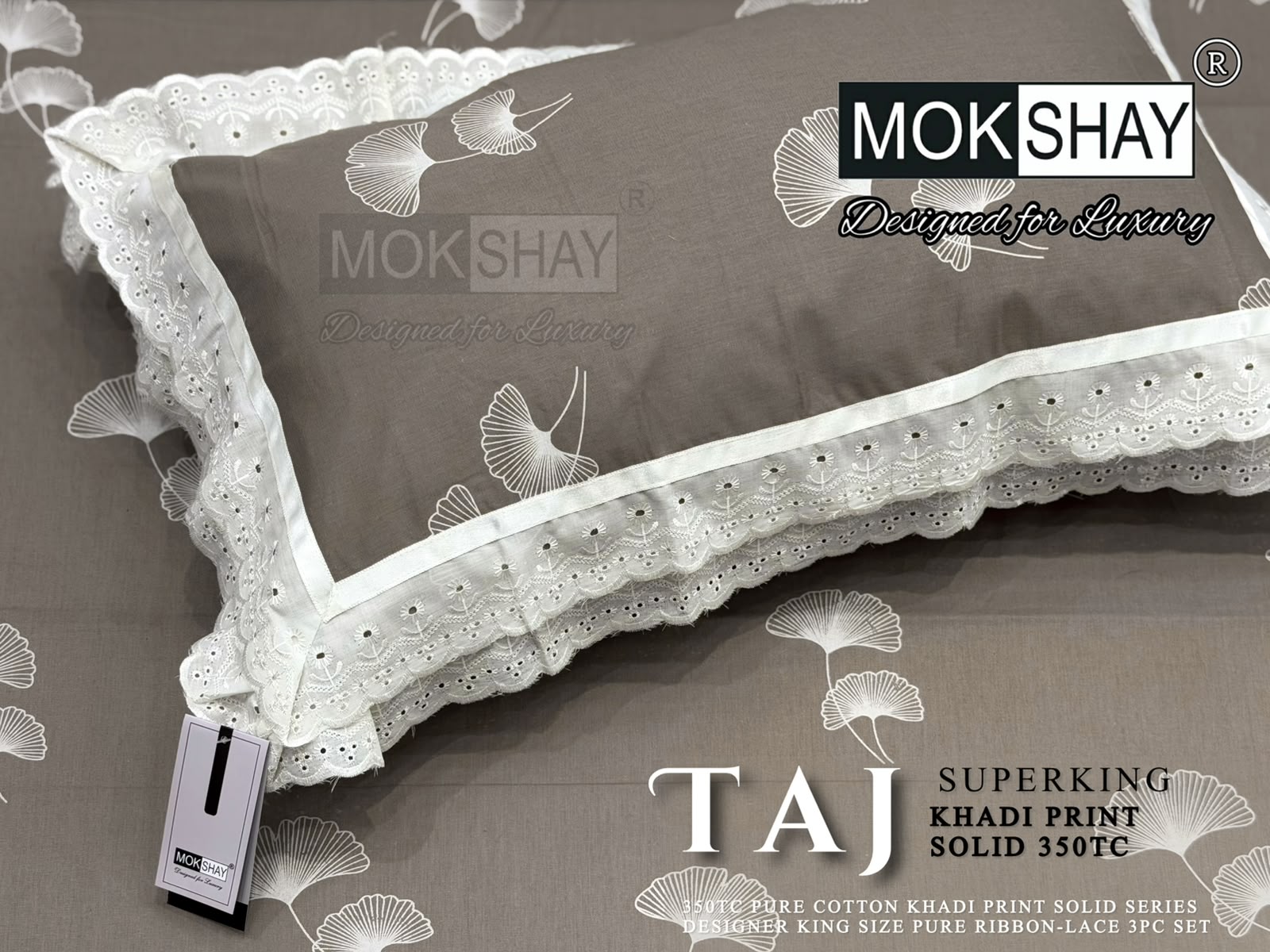 Taj Super King — the pillow covers, borders and packing shown close up.