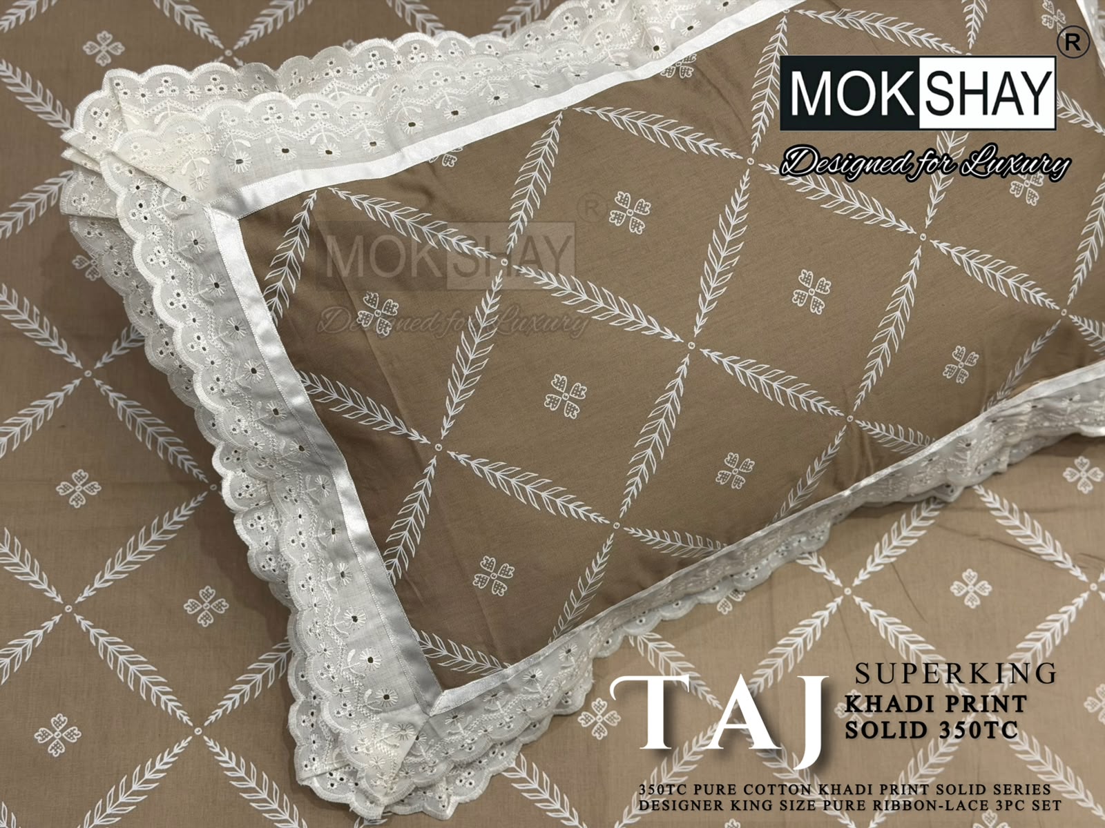 Taj Super King — the pillow covers, borders and packing shown close up.
