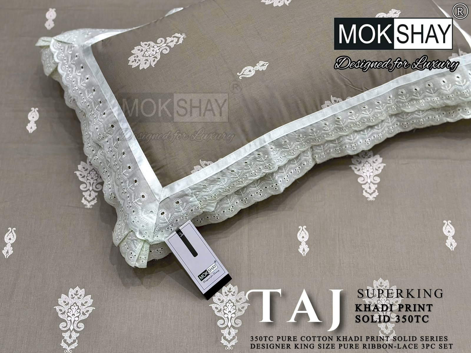 Taj Super King — the pillow covers, borders and packing shown close up.